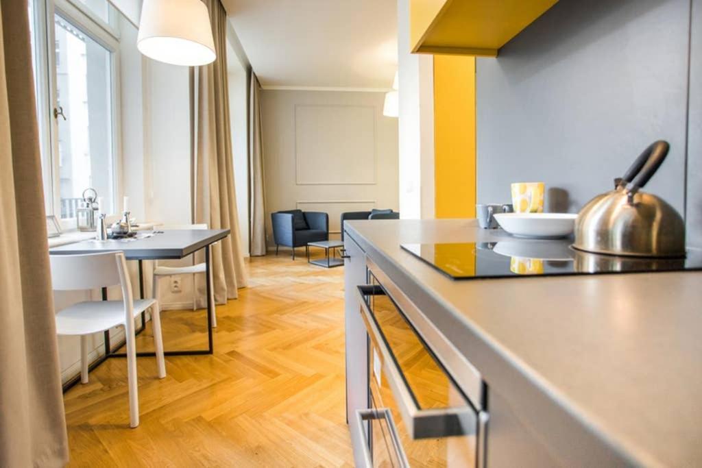 Design Studio Andel, All Historical Sights Walkable Prague Exterior photo